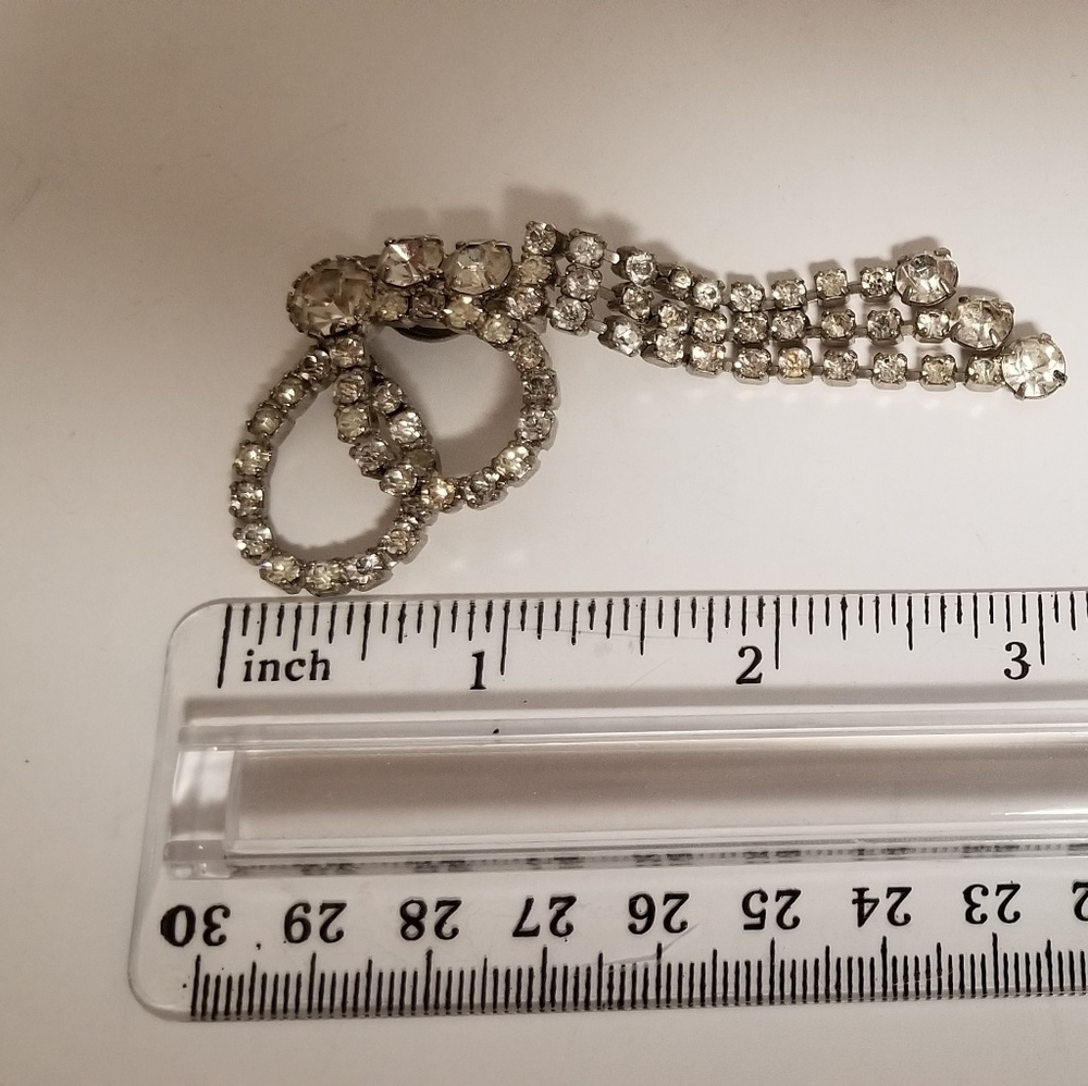 Vintage Silver and Crystal Bow Clip On Earrings - Picture 4 of 4
